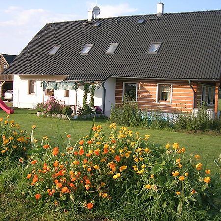 Apartman V Chaloupce Na Vrsku Bernsdorf Exterior foto