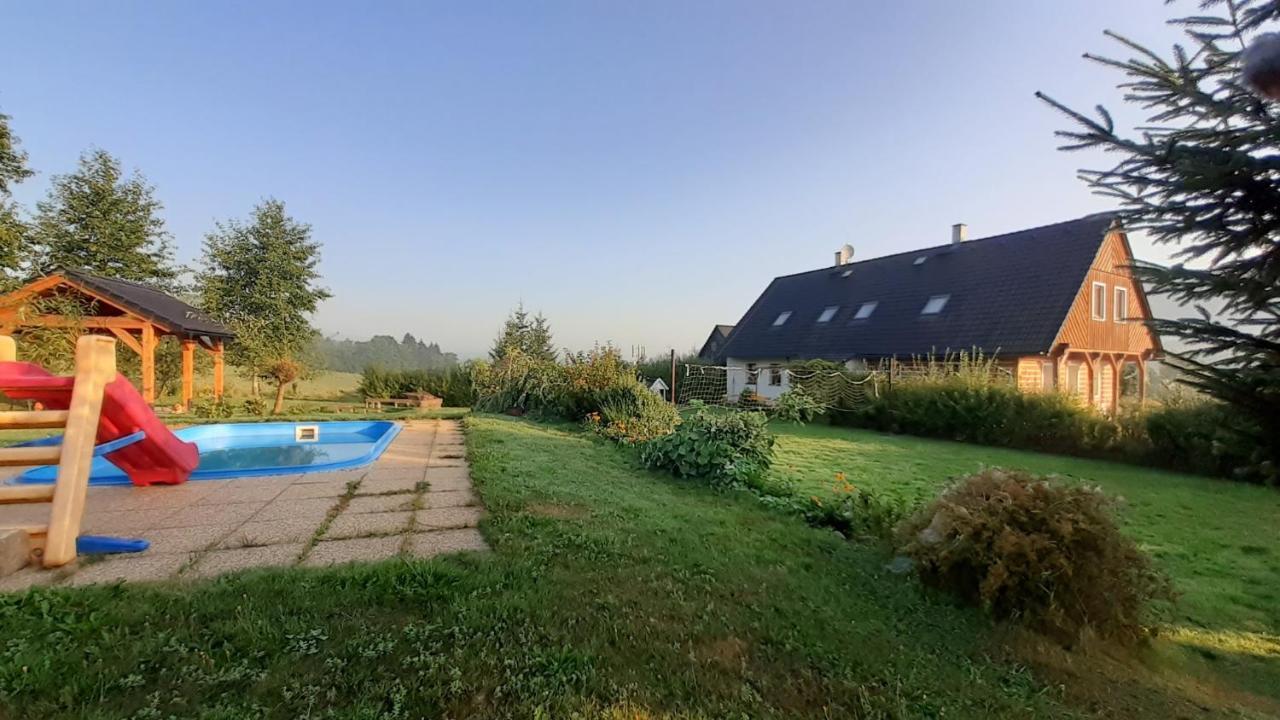 Apartman V Chaloupce Na Vrsku Bernsdorf Exterior foto