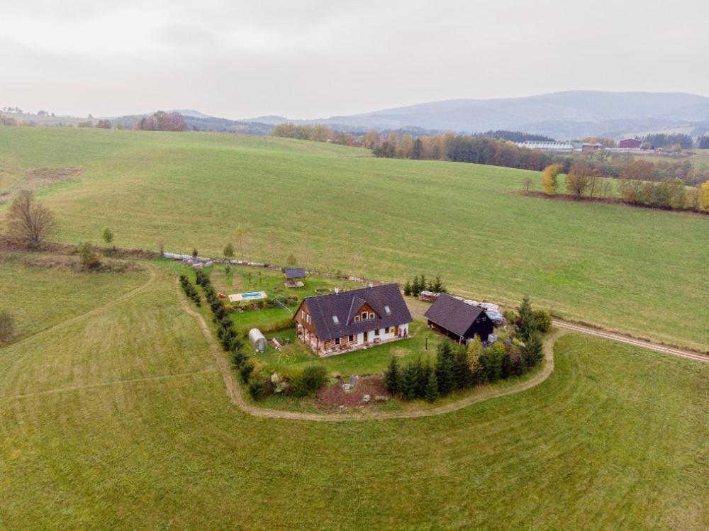 Apartman V Chaloupce Na Vrsku Bernsdorf Exterior foto