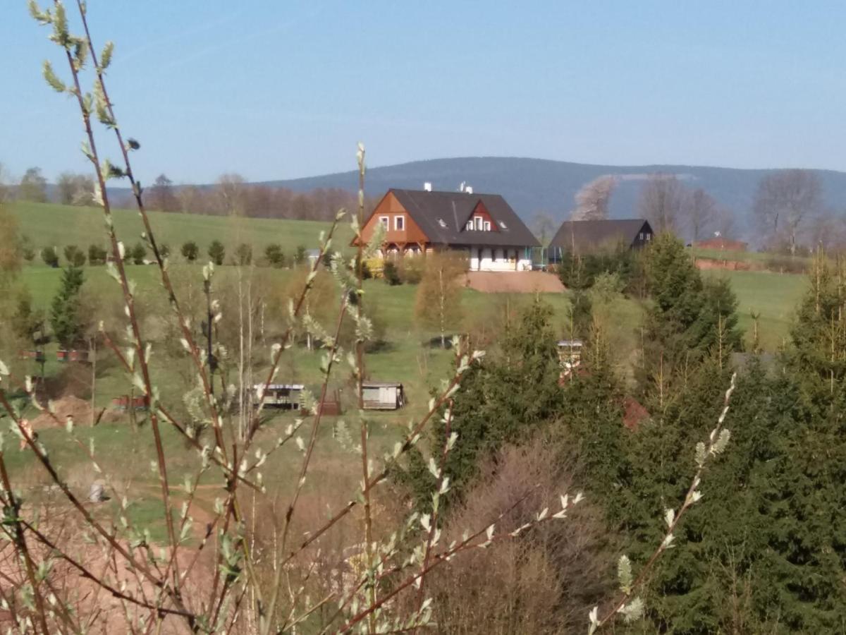 Apartman V Chaloupce Na Vrsku Bernsdorf Exterior foto