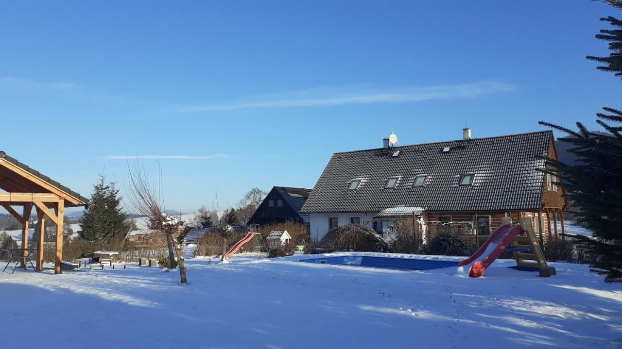 Apartman V Chaloupce Na Vrsku Bernsdorf Exterior foto