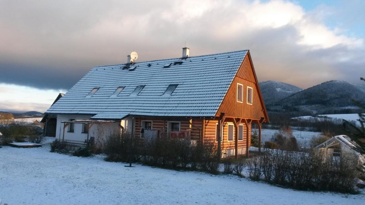 Apartman V Chaloupce Na Vrsku Bernsdorf Exterior foto