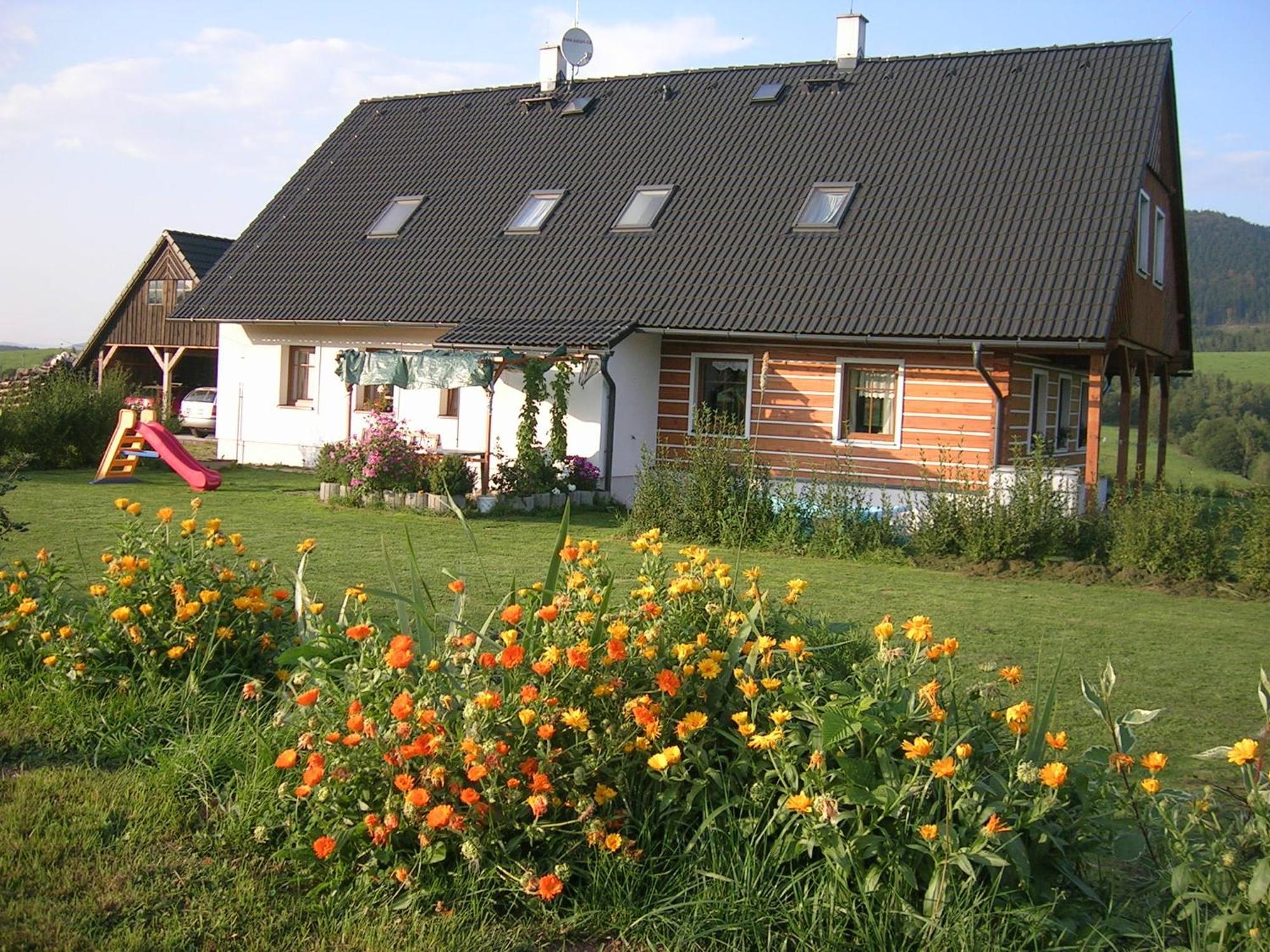 Apartman V Chaloupce Na Vrsku Bernsdorf Exterior foto