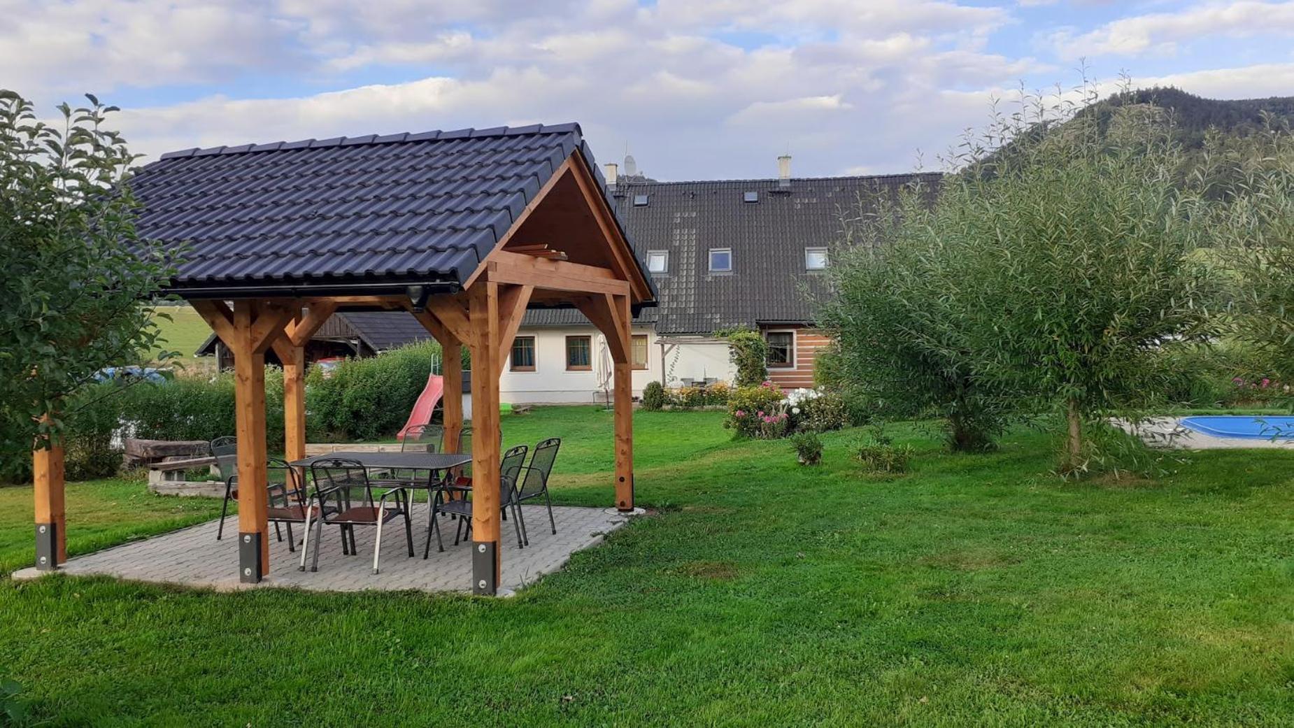 Apartman V Chaloupce Na Vrsku Bernsdorf Exterior foto
