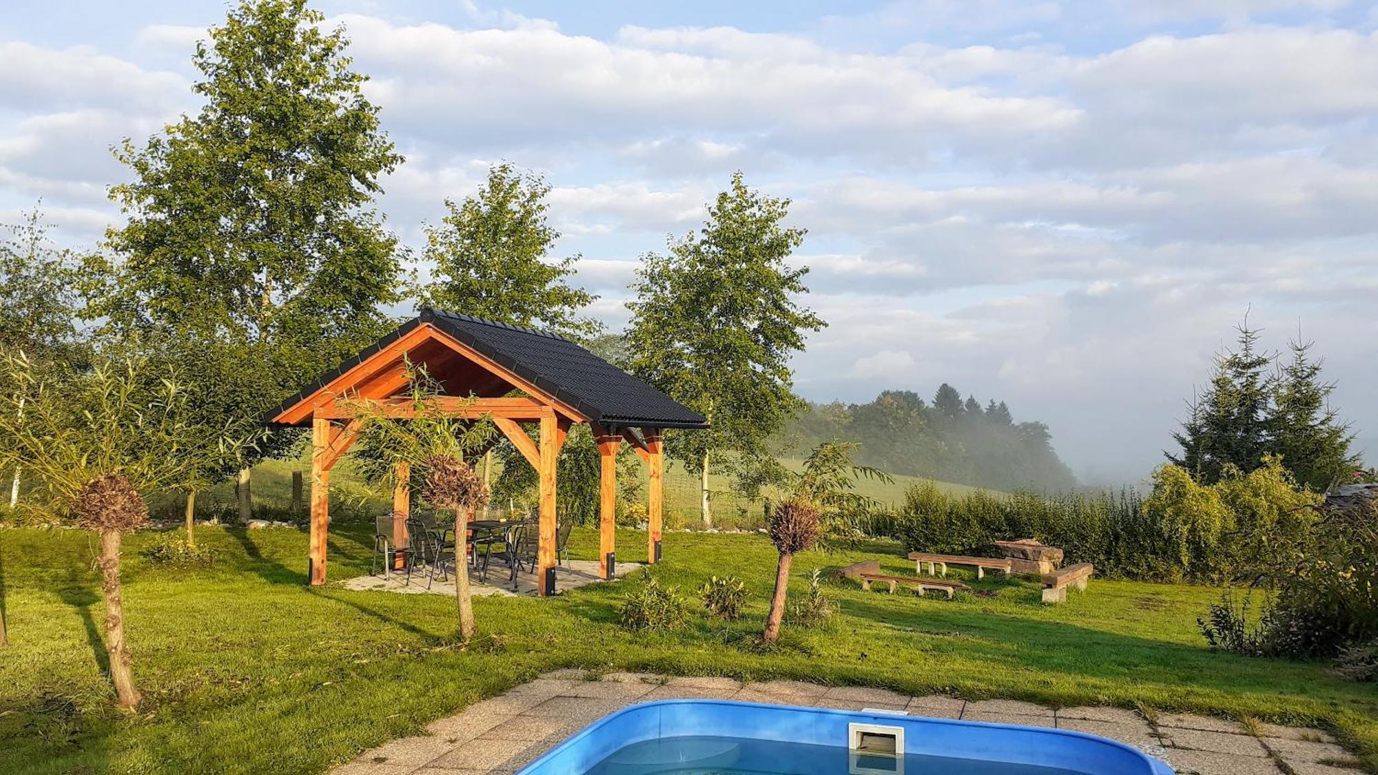 Apartman V Chaloupce Na Vrsku Bernsdorf Exterior foto