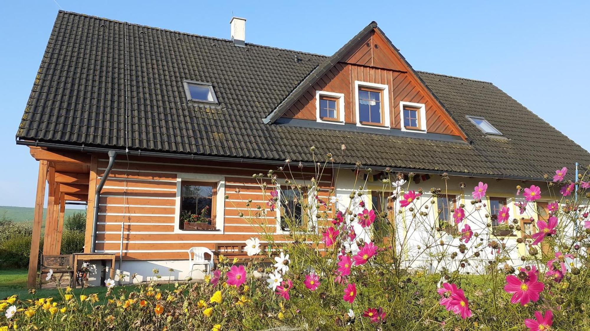 Apartman V Chaloupce Na Vrsku Bernsdorf Exterior foto